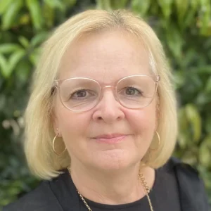Deanna Brouwer | Counselling Psychologist